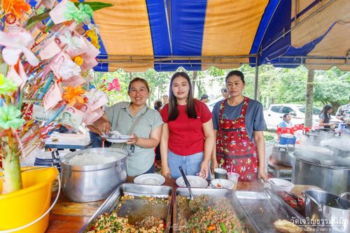 ภาพ No.166273:พิธีทอดกฐิน ณ วัดเจริญธรรมนิมิตร จ.ราชบุรี ในโครงการกฐินสามัคคีทั่วไทย 30,000 วัด บูชาธรรม 80 ปี หลวงพ่อธัมมชโย โดยคณะศิษยานุศิษย์วัดพระธรรมกาย วันที่ 20 ตุลาคม พ.ศ. 2567