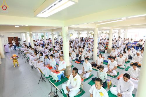 ภาพ No.189600:พิธีทอดผ้าป่าทำนุบำรุงศาสนสถาน ในโครงการธรรมยาตรา กตัญญูบูชา มหาปูชนียาจารย์ พระมงคลเทพมุนี(สด จนฺทสโร) พระผู้ปราบมาร อนุสรณ์สถาน 7 แห่ง ปีที่ 13 ณ วัดสองพี่น้อง ต.ต้นตาล อ.สองพี่น้อง จ.สุพรรณบุรี วันที่ 5 มกราคม พ.ศ. 2568