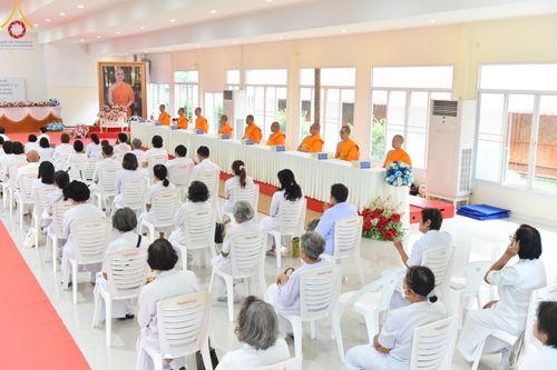 ภาพ No.149609:พิธีทอดผ้าป่ามหามงคล เพื่องานพระพุทธศาสนา , พิธีเจริญพระพุทธมนต์ และพิธีถวายสังฆทานแด่คณะสงฆ์ เนื่องในวันธรรมชัย 56 พรรษา น้อมบูชาธรรมหลวงพ่อธัมมชโย ณ ธรรมอุทยานบ้านแป้ง จ.สิงห์บุรี วันเสาร์ที่ 24 สิงหาคม พ.ศ. 2567