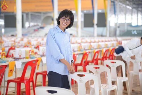 ภาพ No.59667:V.39 ทุ่มสุดใจ ธรรมชัย 80 ปี การเตรียมงาน การปฏิบัติงาน ของเจ้าหน้าที่หน่วยงานต่างๆ เพื่อพิธีฉลองอายุวัฒนมงคล 80 ปี หลวงพ่อธัมมชโย และรับถวายมหาสังฆทาน 10,000 กว่าวัดทั่วประเทศ ในวันคุ้มครองโลก จันทร์ที่ 22 เมษายน พ.ศ. 2567