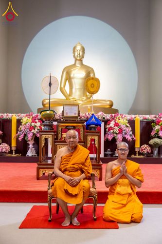 ภาพ No.231271:วันพฤหัสบดีที่ 3 กรกฏาคม พ.ศ. 2568 พิธีมุทิตาสักการะพระภิกษุนาคหลวง พระมหาพนาวัฒน์ ธมฺมนฺตคามี (จันทร์เผือก) เปรียญธรรม ๙ ประโยค ณ วัดพระธรรมกาย ปทุมธานี