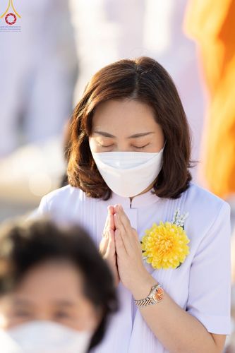 ภาพ No.105272:พิธีตักบาตรฉลองพระบวชใหม่ รุ่นบูชาธรรมมหาปูชนียาจารย์ และต้อนรับศักราชใหม่ วันจันทร์ที่ 1 มกราคม พ.ศ. 2567 ณ ลานธรรมพระมหาธรรมกายเจดีย์ วัดพระธรรมกาย
