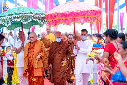 ภาพ No.176201:พิธีทอดกฐินสมทบ โดยมูลนิธิธรรมกาย ในนามหลวงพ่อธัมมชโย ณ วัดสัทธนารามา บานา วิหาร เมืองไดยุน รัฐอรุนาจาลประเทศ ประเทศอินเดีย วันที่ 15 พฤศจิกายน พ.ศ. 2567