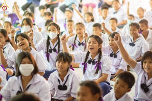 ภาพ No.104927:วันรวมพลังเด็กดี V-star ผู้นำฟื้นฟูศีลธรรมโลก จังหวัดกำแพงเพชร ณ ศูนย์ปฏิบัติธรรมกำแพงเพชร ในอุปถัมภ์พระพรหมวชิรปัญญาจารย์ วันที่ 22 ธันวาคม พ.ศ. 2566