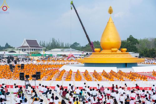 ภาพ No.129372:พิธีประดิษฐานพระบรมสารีริกธาตุ ณ มหารัตนะเจดีย์สิริปทุมสวรรค์ ศูนย์ปฏิบัติธรรมภาคใต้ อ.บางกล่ำ จ.สงขลา วันที่ 10 มีนาคม พ.ศ.2567