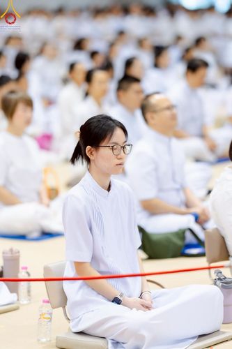 ภาพ No.222795:วันอาทิตย์ต้นเดือนที่ 4 พฤษภาคม พ.ศ. 2568 พิธีบูชาข้าวพระ ณ สภาธรรมกายสากล วัดพระธรรมกาย