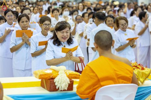 ภาพ No.139785:พิธีมุทิตาพระมหาอุปสมบทอุทิศชีวิต วันอาทิตย์ต้นเดือนที่ 2 มิถุนายน พ.ศ. 2567 ณ ห้องแก้วสารพัดนึก 1 วัดพระธรรมกาย