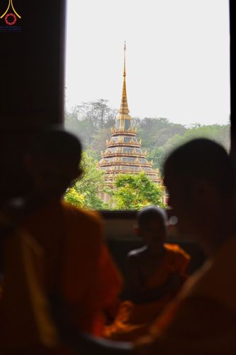 ภาพ No.135597:พิธีขอขมามอบผ้าไตร, พิธีบรรพชาสามเณร ในโครงการบรรพชาสามเณร ฟื้นฟูพระพุทธศาสนาทั่วไทย ณ วัดพระพุทธบาท ราชวรมหาวิหาร อ.พระพุทธบาท จ.สระบุรี วันที่ 6 เมษายน พ.ศ. 2567