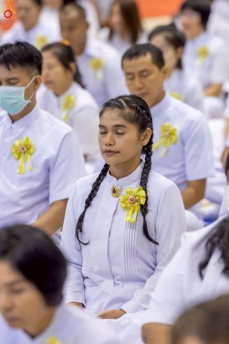 ภาพ No.233795:วันเสาร์ที่ 19 กรกฎาคม พ.ศ.2568 วันมหารำลึก ครั้งที่ 35 พิธีรำลึกถึงนักสร้างบารมี , พิธีสวดพระพุทธมนต์ , พิธีทอดผ้าบังสกุลและถวายไทยธรรม วัดพระธรรมกาย