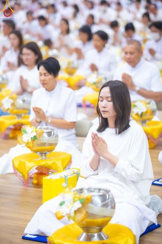 ภาพ No.206918:พิธีถวายโคมมาฆประทีป น้อมถวายเป็นพุทธบูชา แด่คณะพระภิกษุ สามเณร วัดพระธรรมกาย วันอาทิตย์ที่ 9 กุมภาพันธ์ พ.ศ. 2568 ณ ห้องแก้วสารพัดนึก 2 สภาธรรมกายสากล วัดพระธรรมกาย จังหวัดปทุมธานี