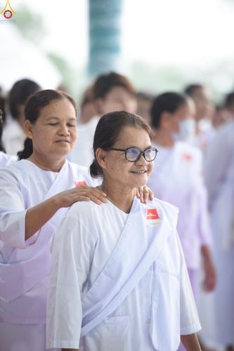 ภาพ No.249006:วันที่ 26-28 กันยายน พ.ศ. 2568 โครงการอบรมอุบาสกแก้ว อุบาสิกาแก้ว รุ่นที่ 3 ตัวแทนทอดกฐินสามัคคีทั่วไทย 30,000 วัด  ณ ศูนย์ปฏิบัติธรรมวิหารแดง อ.วิหารแดง จ.สระบุรี