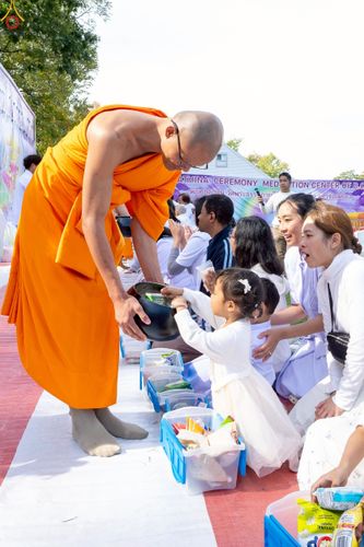 ภาพ No.272782:วันอาทิตย์ที่ 19 ตุลาคม พ.ศ. 2568 พิธีทอดกฐินสามัคคี  ณ วัดพระธรรมกายดีซี สหรัฐอเมริกา 