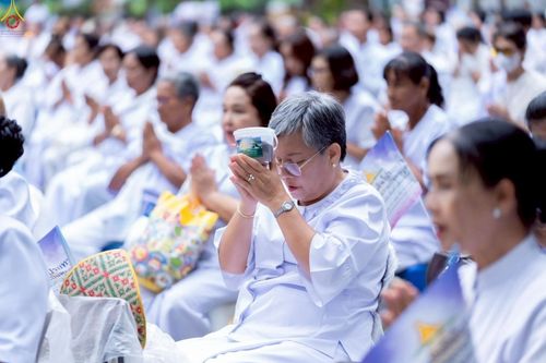 ภาพ No.238373:วันเสาร์ที่ 9 สิงหาคม พ.ศ. 2568 พิธีกลั่นแผ่นดิน โปรยทราย และจุดประทีปถวายเป็นพุทธบูชา จ.ระยอง สถาปนาองค์พระเจดีย์เพื่อสร้างสันติภาพโลก ณ ศูนย์ปฏิบัติธรรมระยอง(บ้านช่องลม) ต.บางบุตร อ.บ้านค่าย จ.ระยอง