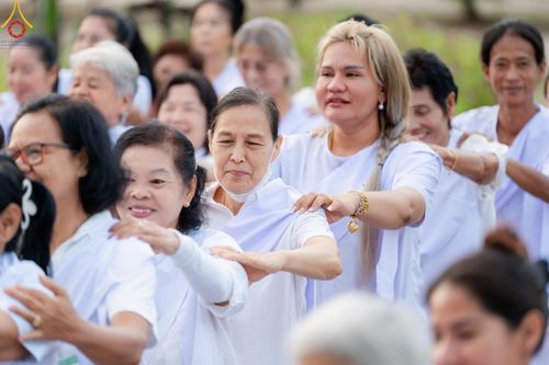 ภาพ No.156988:โครงการ อุบาสกแก้ว อุบาสิกาแก้ว รุ่นที่ 3 ตัวแทนทอดกฐินสามัคคีทั่วไทย 30,000 วัด ระหว่างวันที่ 20-22 กันยายน พ.ศ. 2567 ณ ธุดงคสถานชลบุรี