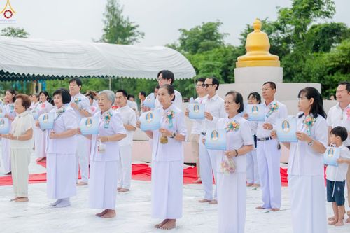 ภาพ No.246881:วันอาทิตย์ที่ 14 กันยายน พ.ศ. 2568 พิธีทอดผ้าป่า ซื้อดิน ปรับพื้นที่ลานธรรม  และพิธีกลั่นแผ่นดิน โปรยทราย สถาปนาองค์พระเจดีย์ เพื่อสร้างสันติภาพโลก  ณ ศูนย์ปฏิบัติธรรมสระบุรี อ.พระพุทธบาท จ.สระบุรี