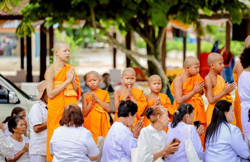 ภาพ No.241716:วันอาทิตย์ที่ 24 สิงหาคม พ.ศ. 2568 พิธีทอดผ้าป่า ฉลองครบรอบ 10 ปี ศูนย์ปฏิบัติธรรมพัทลุง