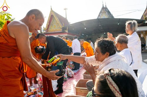 ภาพ No.311068:วันพฤหัสบดีที่ 26 กุมภาพันธ์ พ.ศ. 2569 พิธีถวายสังฆทานแด่คณะสงฆ์ 323 วัด ปีที่ 22 ครั้งที่ 182 พิธีมอบกองทุนหนุนแรงใจช่วยครูใต้ ปีที่ 19 ครั้งที่ 145 และพิธีทำบุญอุทิศส่วนกุศลให้ผู้วายชนม์