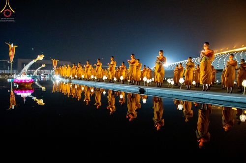 ภาพ No.75354:พิธีจุดประทีปถวายเป็นพุทธบูชา และบูชาธรรมมหาปูชนียาจารย์ ในโครงการธรรมยาตรากตัญญูบูชา มหาปูชนียาจารย์ พระมงคลเทพมุนี(สด จนฺทสโร) พระผู้ปราบมาร ปีที่ 11 ณ อนุสรณ์สถานลำดับที่ 7 สถานที่ขยายวิชชาธรรมกาย วัดพระธรรมกาย จ.ปทุมธานี วันที่ 31 มกราคม พ.ศ. 2566