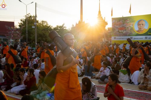 ภาพ No.293059:วันที่ 11 มกราคม พ.ศ. 2569 พิธีต้อนรับพระธรรมยาตรา ณ อนุสรณ์สถานลำดับที่ 3 (ภาพชุดที่ 2) สถานที่เกิดในเพศสมณะ วัดสองพี่น้อง อำเภอสองพี่น้อง จังหวัดสุพรรณบุรี ในโครงการธรรมยาตรา กตัญญูบูชา มหาปูชนียาจารย์ พระมงคลเทพมุนี(สด จนฺทสโร) พระผู้ปราบมาร อนุสรณ์สถ