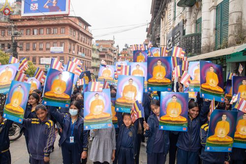 ภาพ No.77684:พิธีตัดปอยผมและปลงผมนาคธรรมทายาท ในโครงการบรรพชาสามเณรหมู่ ประเทศเนปาล วันที่ 11 มีนาคม พ.ศ.2566