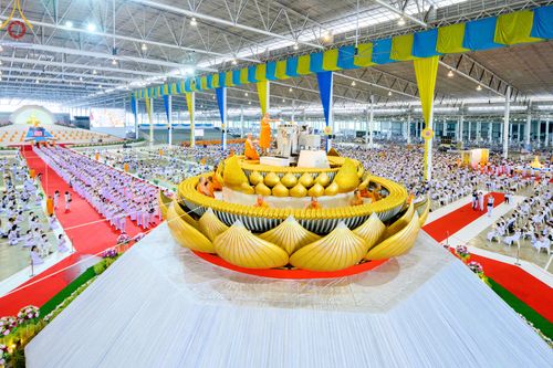 ภาพ No.77507:พิธีหล่อพระบรมพุทธเจ้า วัน อาทิตย์ที่ 12 มีนาคม พ.ศ. 2566 ณ วัดพระธรรมกาย จ.ปทุมธานี