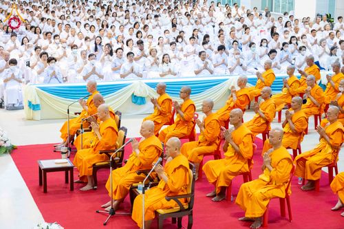 ภาพ No.287643:วันที่ 1 มกราคม พ.ศ. 2569 พิธีบูชาข้าวพระ ณ สภาธรรมกายสากล วัดพระธรรมกาย