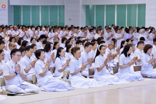 ภาพ No.337890:วันอาทิตย์ต้นเดือน 5 กรกฎาคม พ.ศ.2569 พิธีบูชาข้าวพระ ณ สภาธรรมกายสากล วัดพระธรรมกาย