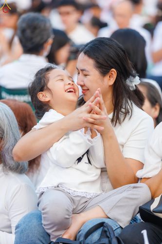 ภาพ No.297651:วันที่ 18 มกราคม พ.ศ. 2569 พิธีตักบาตรพระธรรมยาตรา ณ วัดโบสถ์บน ต.บางคูเวียง จ.นนทบุรี อนุสรณ์สถานลำดับที่ 4 สถานที่เกิดด้วยกายธรรม ในโครงการธรรมยาตรา กตัญญูบูชา มหาปูชนียาจารย์ พระมงคลเทพมุนี(สด จนฺทสโร) พระผู้ปราบมาร อนุสรณ์สถาน 7 แห่ง ปีที่ 14