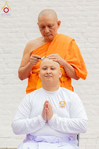 ภาพ No.336709:วันศุกร์ที่ 12 มิถุนายน พ.ศ. 2569 พิธีตัดปอยผมและพิธีปลงผมนาคธรรมทายาท  ภาคพื้นยุโรป รุ่นที่ 11   ณ วัดพระธรรมกายเบลเยียม ประเทศเบลเยียม