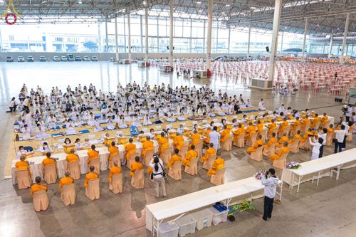 ภาพ No.75195:พิธีถวายภัตตาหารเป็นสังฆทาน แด่คณะพระธรรมยาตราฯ ในโครงการธรรมยาตรากตัญญูบูชา มหาปูชนียาจารย์ พระมงคลเทพมุนี(สด จนฺทสโร) พระผู้ปราบมาร อนุสรณ์สถาน 7 แห่ง ปีที่ 11 วันที่ 31 มกราคม พ.ศ. 2566