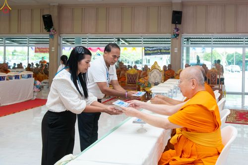 ภาพ No.328243:วันเสาร์ที่ 9 พฤษภาคม พ.ศ. 2569 พิธีตักบาตรแด่คณะสงฆ์ 323 วัด 4 จังหวัดชายแดนภาคใต้ พิธีถวายสังฆทานแด่คณะสงฆ์ 323 วัด ปีที่ 22 ครั้งที่ 185 พิธีมอบกองทุนหนุนแรงใจช่วยครูใต้ ปีที่ 19 ครั้งที่ 148 ณ ศูนย์ปฏิบัติธรรมภาคใต้