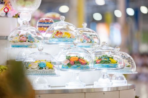 ภาพ No.318375:วันอาทิตย์ต้นเดือนที่ 5 เมษายน พ.ศ.2569 พิธีบูชาข้าวพระ ณ สภาธรรมกายสากล วัดพระธรรมกาย