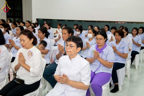 ภาพ No.316269:วันเสาร์ที่ 28 มีนาคม พ.ศ. 2569 พิธีบำเพ็ญกุศล คุณพ่อณรงค์ จินตมากุล  สิริอายุ 99 ปี 11 เดือน โยมบิดา พระครูปลัดรัตนวีรวัฒน์ (รังสฤษดิ์ อิทฺธิจินตโก) ที่ปรึกษาเจ้าคณะจังหวัดปทุมธานี เจ้าอาวาสวัดพระธรรมกาย  ณ ห้องปลูกศรัทธา 2 วัดพระธรรมกาย ปทุมธานี