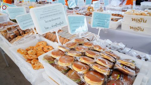 ภาพ No.72971:พิธีถวายภัตตาหารเป็นสังฆทาน แด่คณะพระธรรมยาตราฯ ในโครงการธรรมยาตรากตัญญูบูชา มหาปูชนียาจารย์ พระมงคลเทพมุนี(สด จนฺทสโร) พระผู้ปราบมาร อนุสรณ์สถาน 7 แห่ง ปีที่ 11 วันที่ 20 มกราคม พ.ศ. 2566