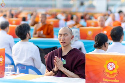 ภาพ No.325009:วันที่ 22 เมษายน พ.ศ.2569 (วันคุ้มครองโลก) พิธีถวายมหาสังฆทาน 40,000 กว่าวัดทั่วประเทศ (ชุดที่ 2) ณ ลานธรรม พระมหาธรรมกายเจดีย์ วัดพระธรรมกาย