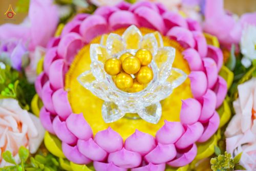 ภาพ No.81578:พิธีหล่อพระประธานเพื่อประดิษฐาน ณ ห้องแก้วสารพัดนึก 2 เนื่องในวันวิสาขบูชา วันเสาร์ที่ 3 มิถุนายน 2566 ณ วัดพระธรรมกาย จ.ปทุมธานี