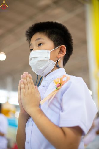 ภาพ No.85300:พิธีมุทิตาสักการะพระภิกษุ ผู้สอบได้เปรียญธรรม ๙ ประโยคระดับโลก, พิธีมอบโล่เกียรติยศและทุนการศึกษา สำนักเรียนบาลีดีเด่นทั่วประเทศ ในวันสมาธิโลก อาทิตย์ที่ 6 สิงหาคม พ.ศ. 2566 ณ สภาธรรมกายสากล วัดพระธรรมกาย