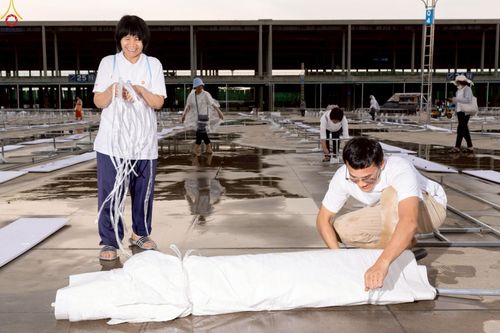 ภาพ No.225236:วันที่ 20 - 27 เมษายน พ.ศ. 2568 "ภาพแห่งความปลื้มที่ไม่มีวันจบ" คณะสงฆ์สามเณร เจ้าหน้าที่ และสาธุชน ร่วมแรงร่วมใจกันเตรียมงานและเก็บงาน เพื่อวันคุ้มครองโลก พิธีถวายมหาสังฆทานคณะสงฆ์ 40,000 กว่าวัดทั่วประเทศ