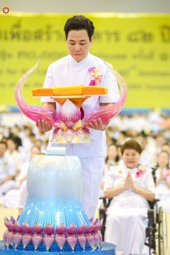 ภาพ No.240872:วันพุธที่ 27 สิงหาคม พ.ศ. 2568 พิธีทอดผ้าป่าเพื่อสร้างอาคาร  82 ปี หลวงพ่อธัมมชโย สมทบกฐินวัดพระธรรมกาย และกฐิน 30,000 วัดทั่วประเทศ ครั้งที่ 1