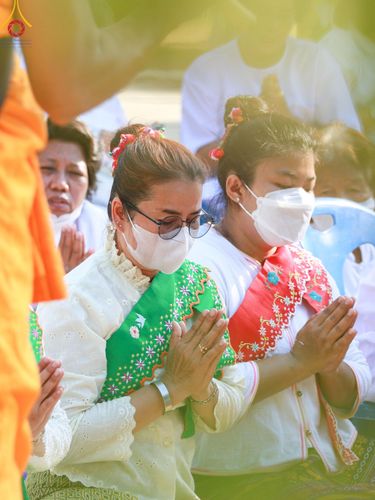 ภาพ No.110568:พิธีต้อนรับพระธรรมยาตรา ในโครงการธรรมยาตรากตัญญูบูชา มหาปูชนียาจารย์ พระมงคลเทพมุนี(สด จนฺทสโร) พระผู้ปราบมาร อนุสรณ์สถาน 7 แห่ง ปีที่ 12 วันที่ 11 มกราคม พ.ศ. 2567 ณ อนุสรณ์สถานลำดับที่ 3 สถานที่เกิดใหม่ในเพศสมณะ วัดสองพี่น้อง จ.สุพรรณบุรี
