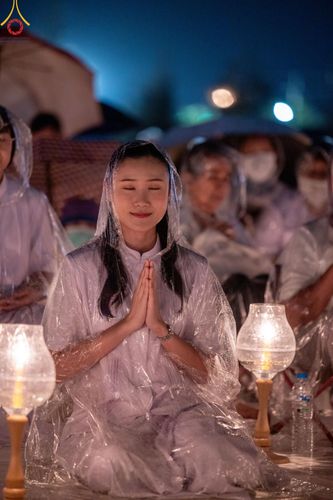 ภาพ No.118364:พิธีจุดประทีปถวายเป็นพุทธบูชา และบูชาธรรมมหาปูชนียาจารย์ พระมงคลเทพมุนี(สด จนฺทสโร) วันที่ 24 มกราคม พ.ศ. 2567 ณ อนุสรณ์สถานบางปลา อ.บางเลน จ.นครปฐม