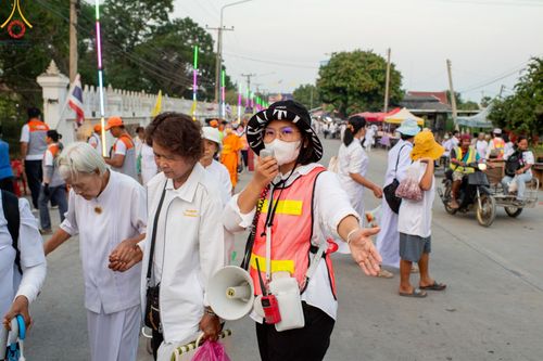 ภาพ No.111786:V.10 เก่งกล้า การเตรียมงาน เก็บงาน การรับบุญของเจ้าหน้าที่หน่วยงานต่างๆ เพื่อโครงการธรรมยาตรา กตัญญูบูชามหาปูชนียาจารย์ พระมงคลเทพมุนี (สด จนฺทสโร) พระผู้ปราบมาร อนุสรณ์สถาน 7 แห่ง ปีที่ 12 ระหว่างวันที่ 2 - 31 มกราคม พ.ศ.2567