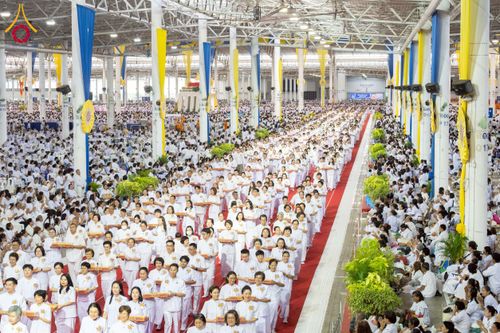 ภาพ No.264604:วันอาทิตย์ที่ 2 พฤศจิกายน พ.ศ. 2568 พิธีทอดกฐินสามัคคี ณ สภาธรรมกายสากล วัดพระธรรมกาย