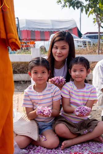 ภาพ No.120195:พิธีต้อนรับพระธรรมยาตรา ในโครงการธรรมยาตรา กตัญญูบูชา มหาปูชนียาจารย์ พระมงคลเทพมุนี(สด จนฺทสโร) พระผู้ปราบมาร อนุสรณ์สถาน 7 แห่ง ปีที่ 12 วันที่ 28 มกราคม พ.ศ. 2567 ณ วัดพระธรรมกาย จ.ปทุมธานี