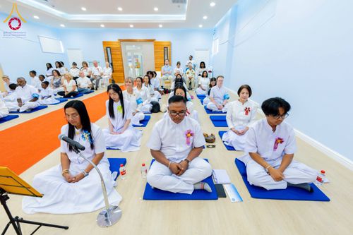 ภาพ No.313256:วันอาทิตย์ที่ 8 มีนาคม พ.ศ. 2569 พิธีสมโภชรูปเหมือนพระมงคลเทพมุนี (สด จนฺทสโร) และพิธีทอดผ้าป่าสามัคคีเพื่อสร้างวิหารพระมงคลเทพมุนี ณ วัดพุทธเคปทาวน์ ประเทศแอฟริกาใต้