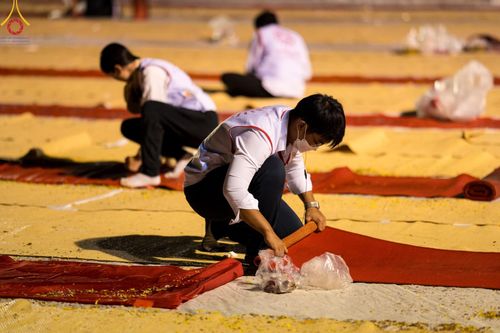 ภาพ No.108843:V.6 บุญเข้า การเตรียมงาน เก็บงาน การรับบุญของเจ้าหน้าที่หน่วยงานต่างๆ เพื่อโครงการธรรมยาตรา กตัญญูบูชามหาปูชนียาจารย์ พระมงคลเทพมุนี (สด จนฺทสโร) พระผู้ปราบมาร อนุสรณ์สถาน 7 แห่ง ปีที่ 12 ระหว่างวันที่ 2 - 31 มกราคม พ.ศ.2567