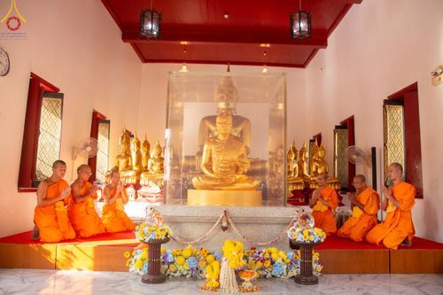 ภาพ No.116229:พิธีตักบาตรพระธรรมยาตรา ณ อนุสรณ์สถานลำดับที่ 4 สถานที่เกิดด้วยกายธรรม วัดโบสถ์(บน) จ.นนทบุรี วันที่ 21 มกราคม พ.ศ. 2567