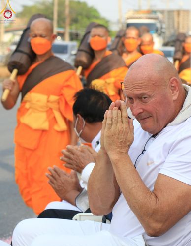 ภาพ No.120205:พิธีต้อนรับพระธรรมยาตรา ในโครงการธรรมยาตรา กตัญญูบูชา มหาปูชนียาจารย์ พระมงคลเทพมุนี(สด จนฺทสโร) พระผู้ปราบมาร อนุสรณ์สถาน 7 แห่ง ปีที่ 12 วันที่ 28 มกราคม พ.ศ. 2567 ณ วัดพระธรรมกาย จ.ปทุมธานี