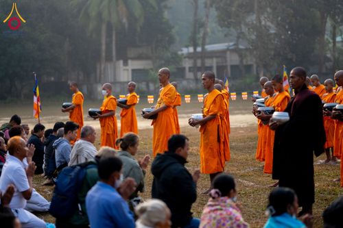 ภาพ No.131163:Photo Story ปฐมบรรพชาชาวพุทธมาร์มา Episode 4/5 วันที่ 13 กุมภาพันธ์พ.ศ. 2567 ณ วัดธัมจักร อรัญกุฏิ บังกลาเทศ