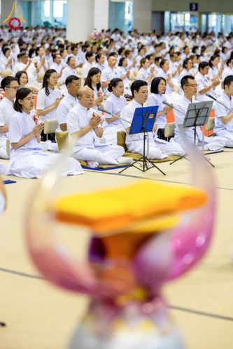 ภาพ No.134493:พิธีทอดผ้าป่าสมทบ มหาสังฆทาน 10,000 วัด ทั่วไทย วันอาทิตย์ต้นเดือนที่ 7 เมษายน พ.ศ.2567 ณ ห้องแก้วสารพัดนึก 1 สภาธรรมกายสากล  วัดพระธรรมกาย จ.ปทุมธานี